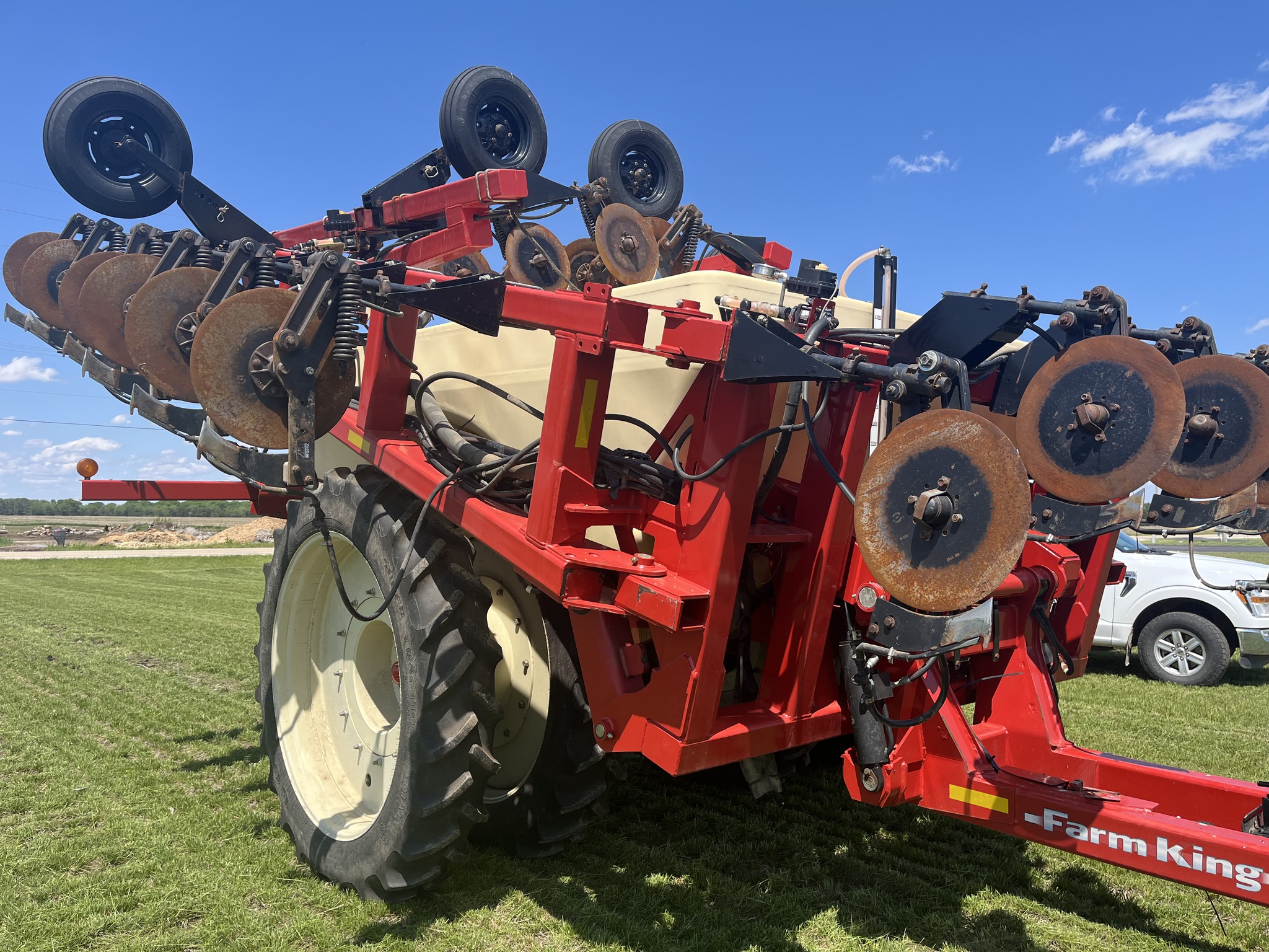  2013 Farm King 2460 at Heritage Tractor in Princeton, IL