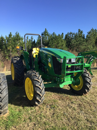 2023 John Deere 5090EL Photo 2