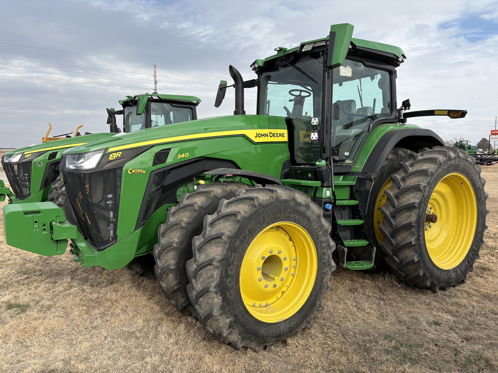 2023 John Deere 8R 340 Image 2