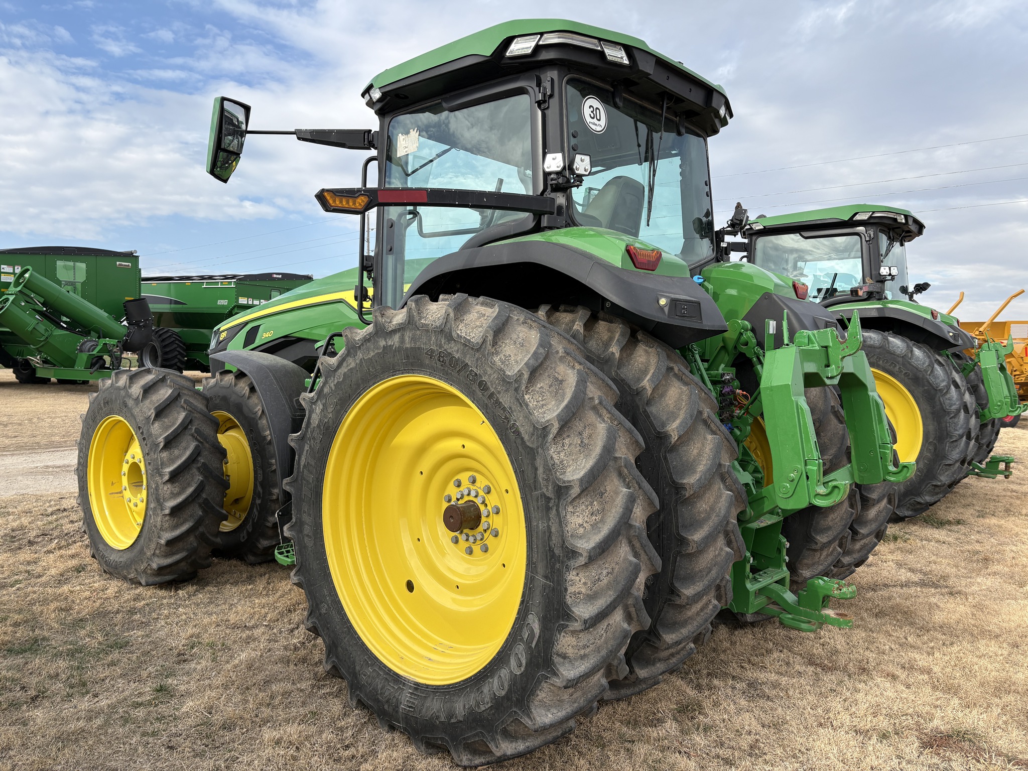 2023 John Deere 8R 340 Image 3