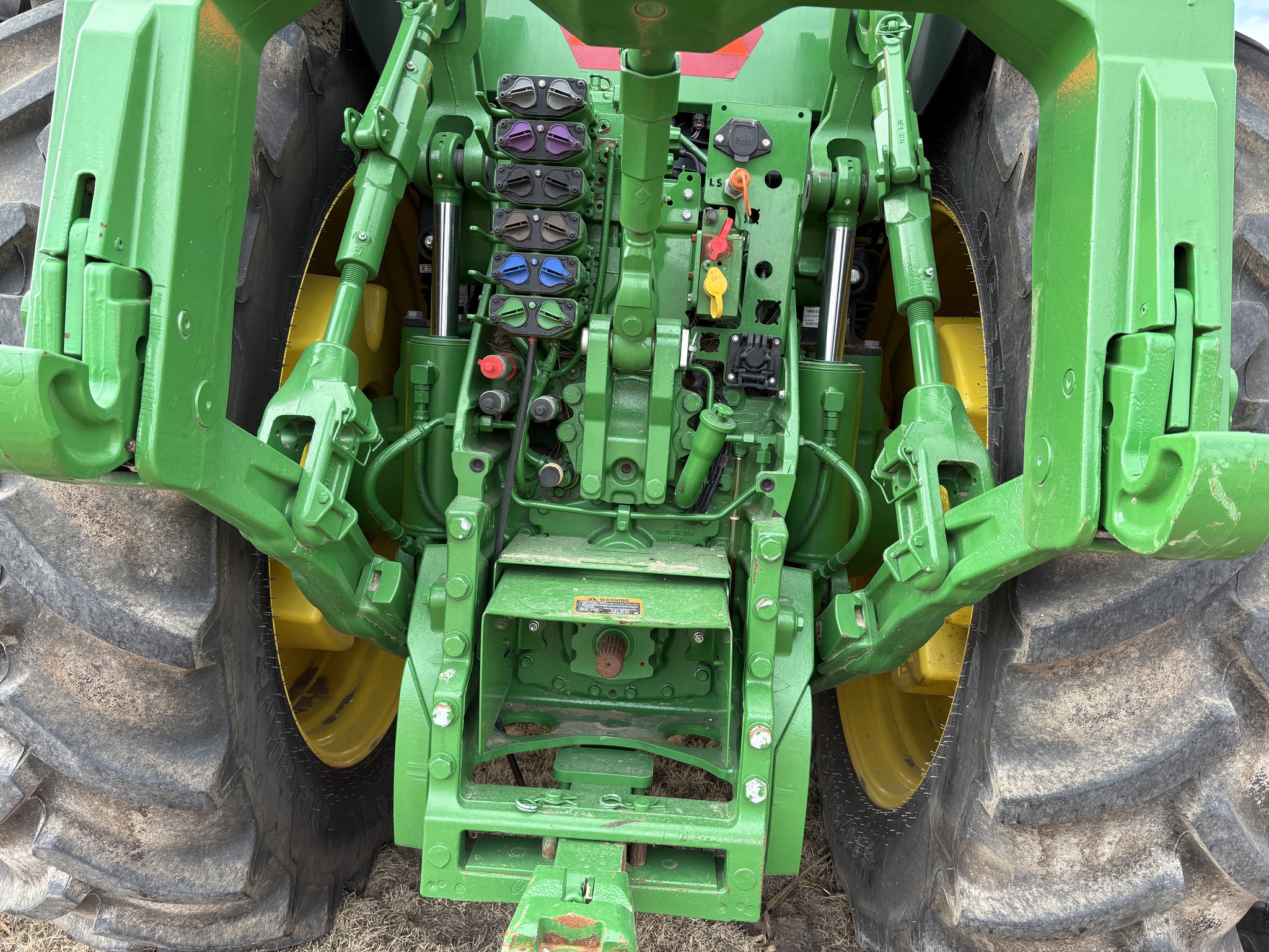 2023 John Deere 8R 340 Image 6