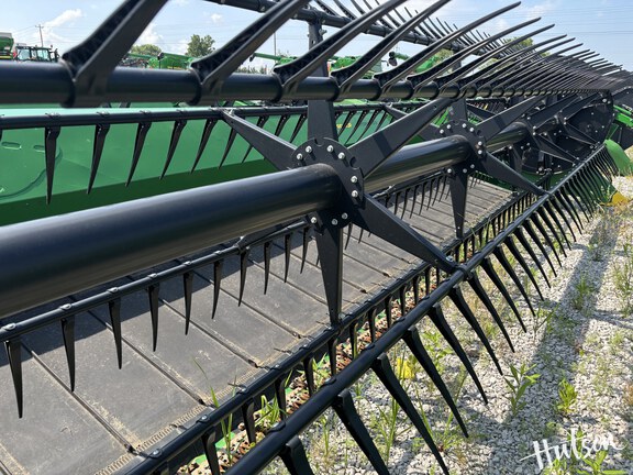 Photo of 2021 John Deere RD40F
