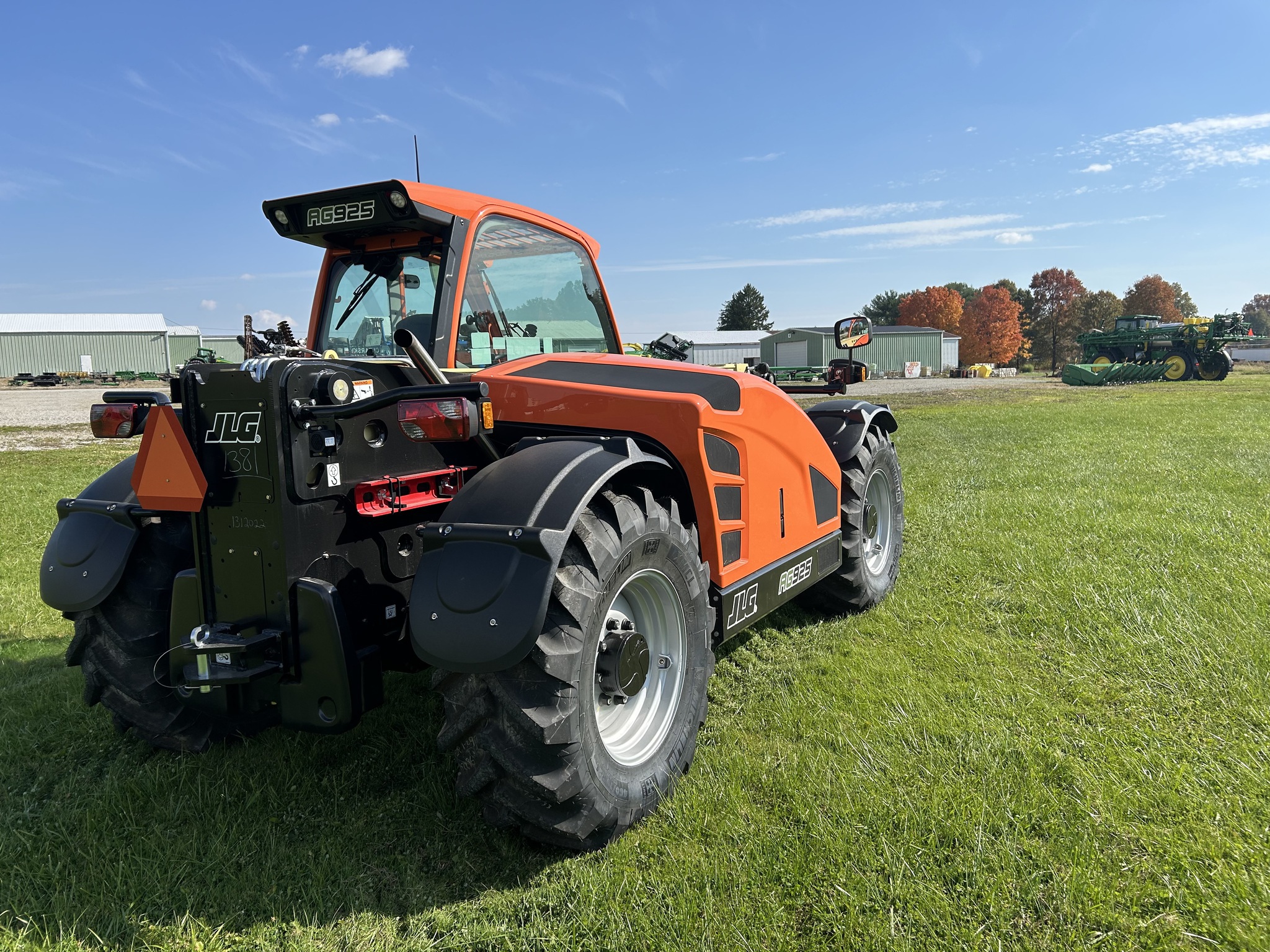 2024 JLG AG925 Image 5