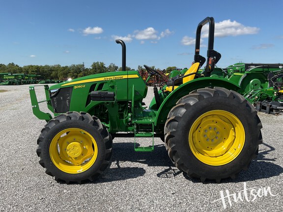 Photo of 2024 John Deere 5050E