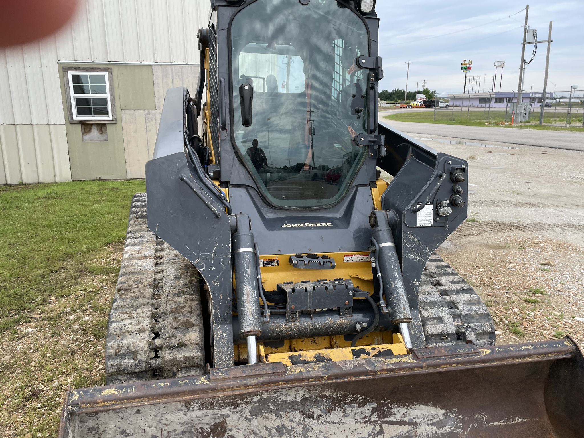  2019 John Deere 333G at Heritage Tractor in Rolla, MO