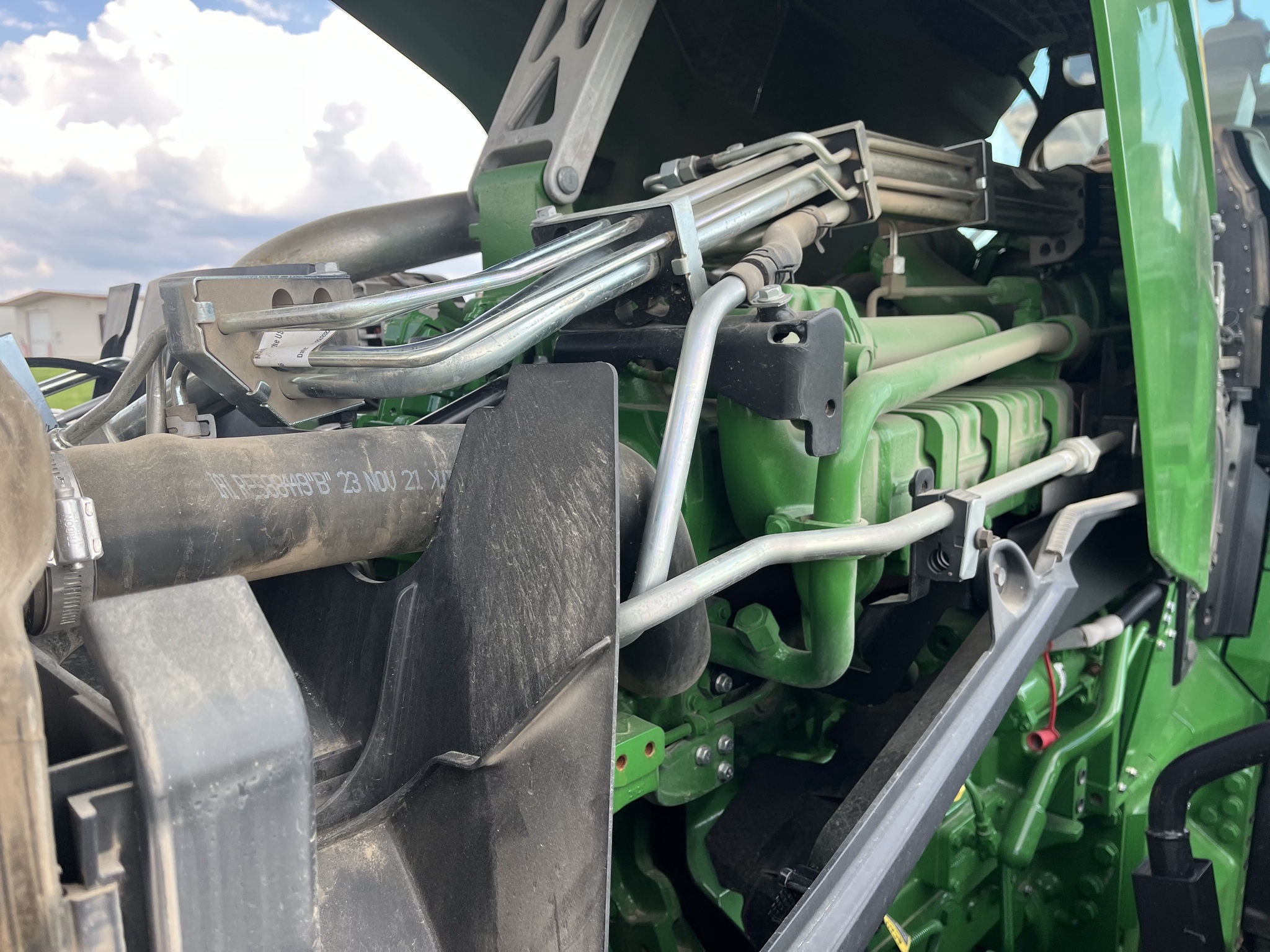  2023 John Deere 8R 370 at Heritage Tractor in Princeton, IL
