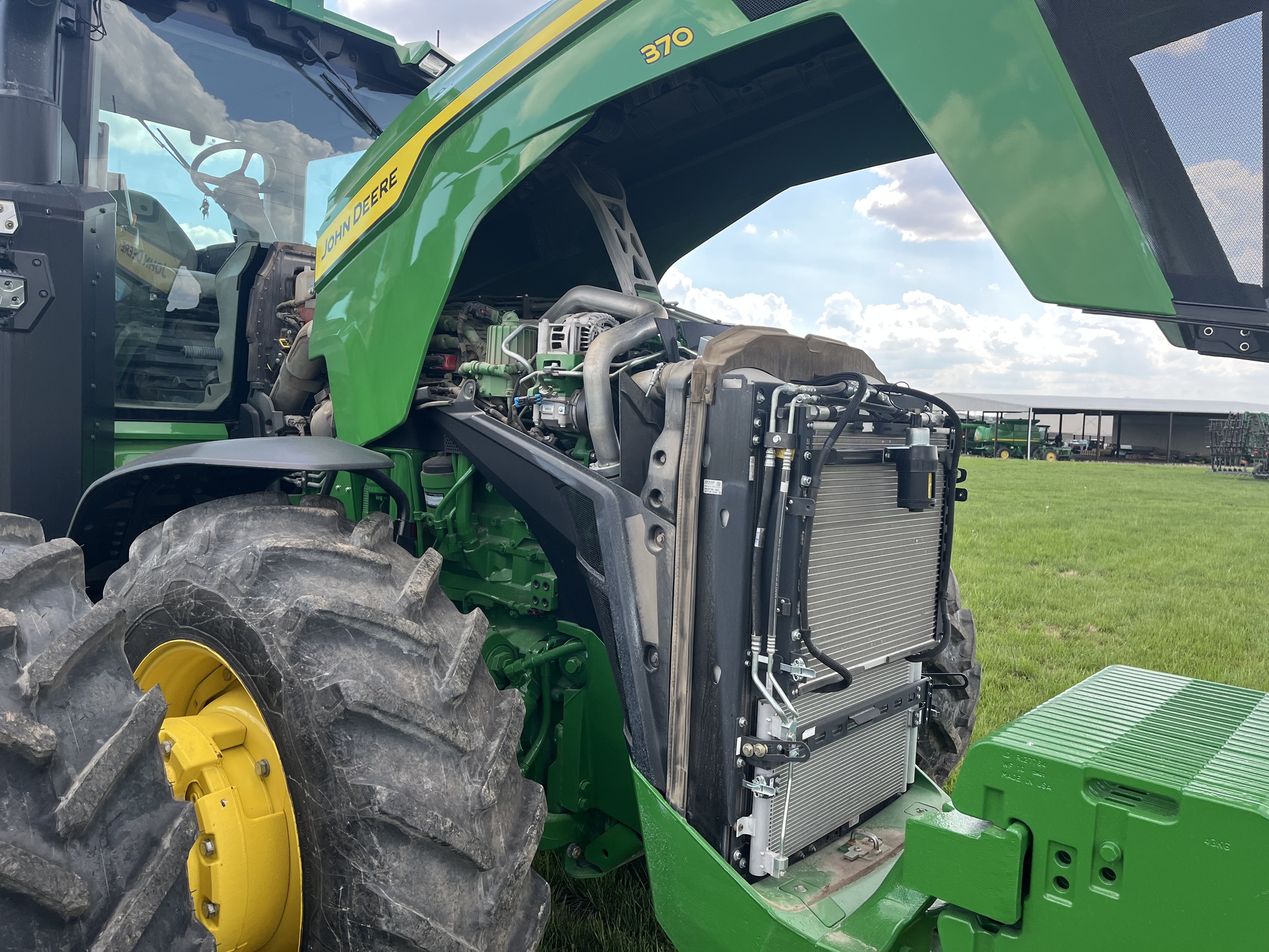  2023 John Deere 8R 370 at Heritage Tractor in Princeton, IL