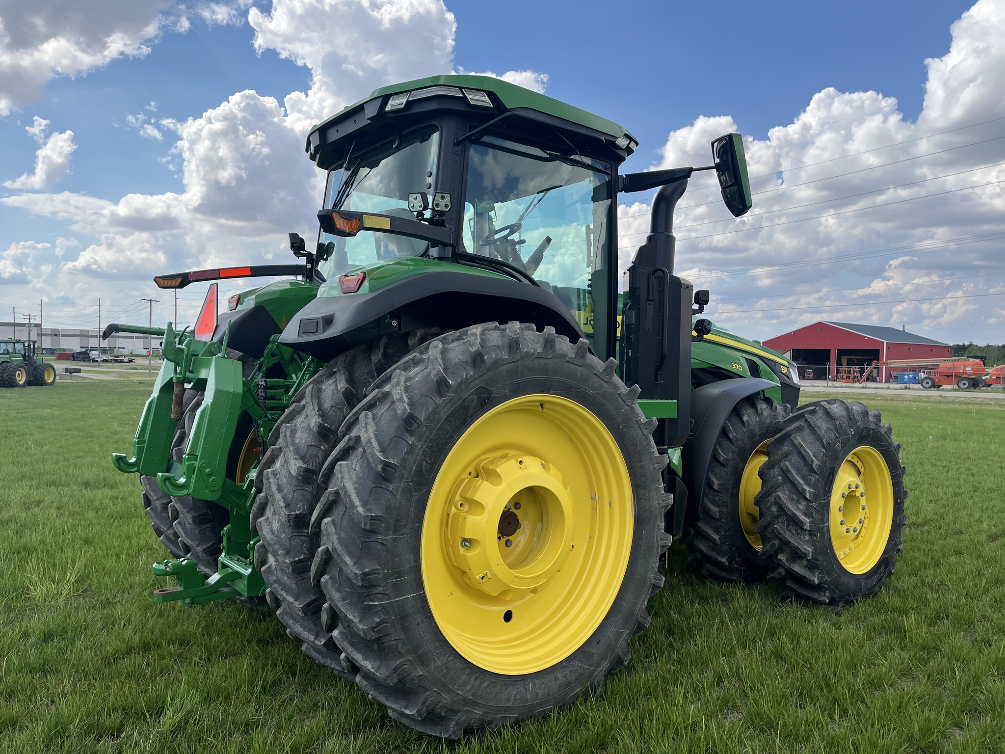  2023 John Deere 8R 370 at Heritage Tractor in Princeton, IL