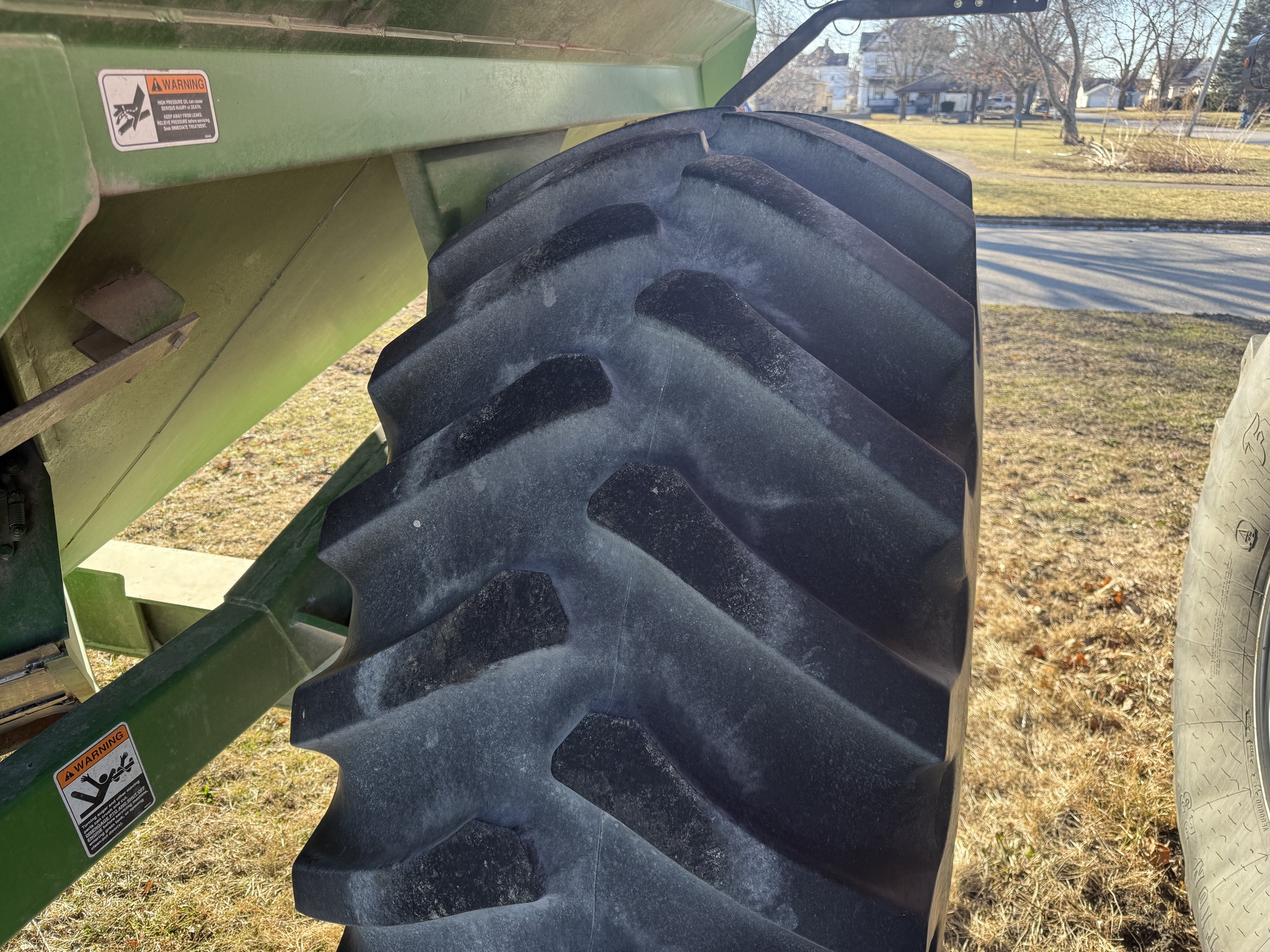  2009 Unverferth 7250 at Heritage Tractor in Pontiac, IL