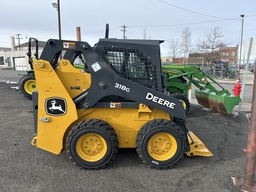 John Deere 318G