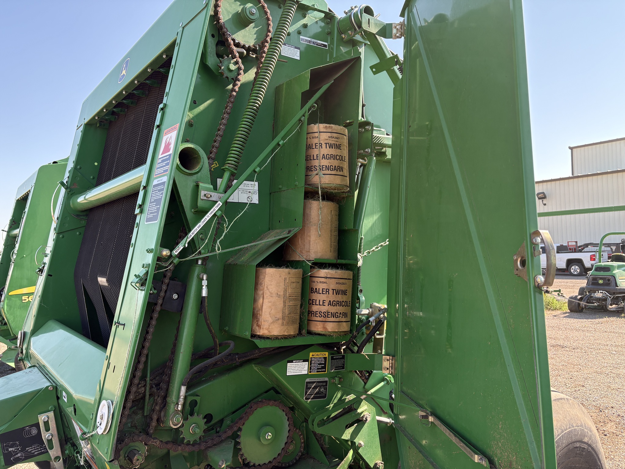 2011 John Deere 568 Image 14