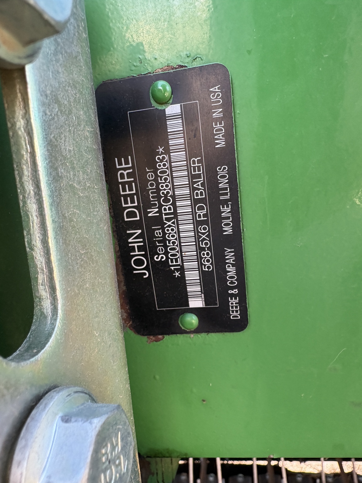 2011 John Deere 568 Image 12
