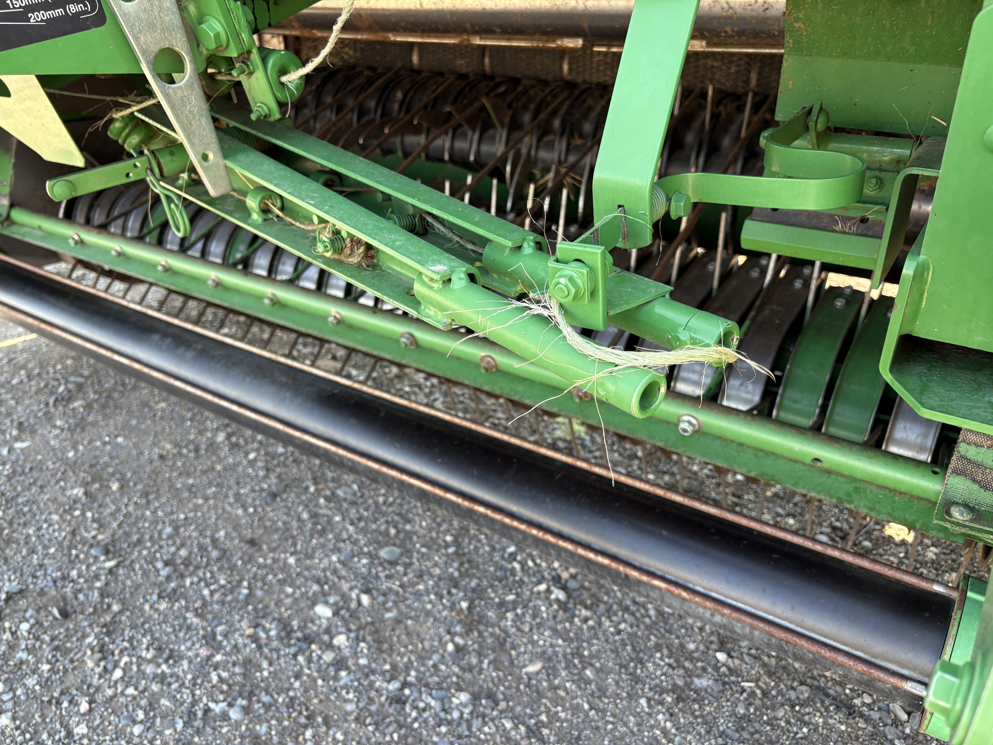 2011 John Deere 568 Image 13