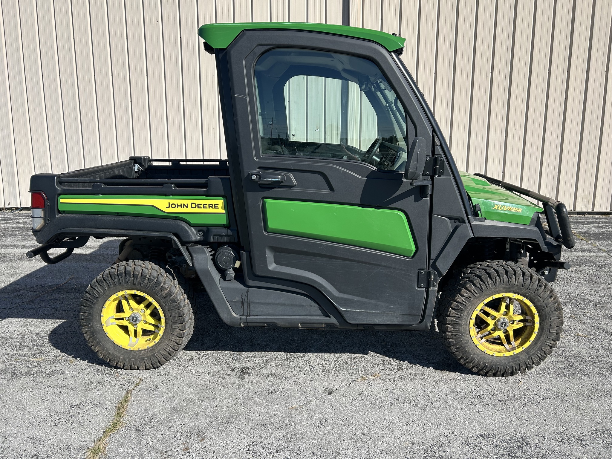  2024 John Deere XUV 835R at Heritage Tractor in Rogersville, MO