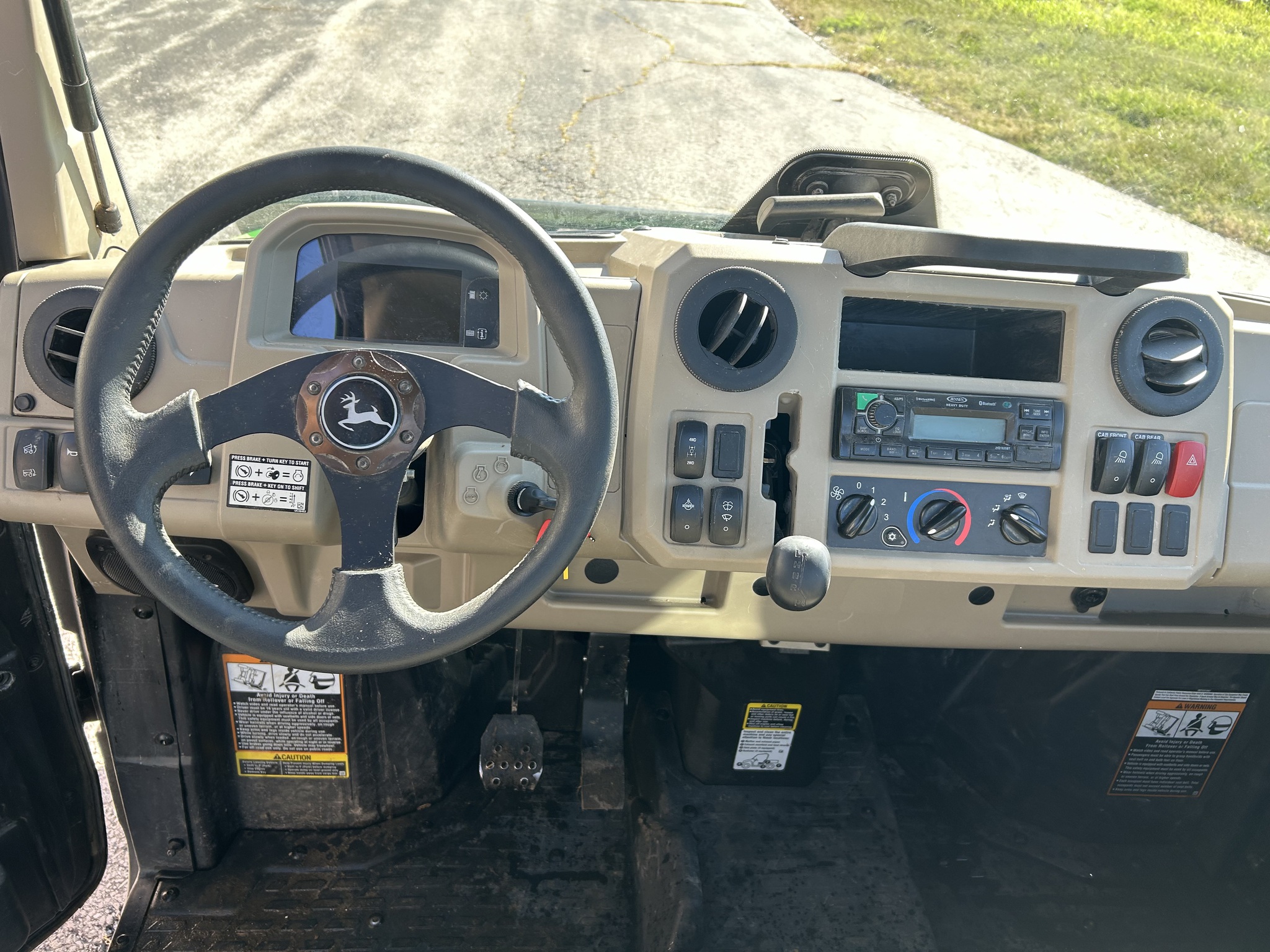  2024 John Deere XUV 835R at Heritage Tractor in Rogersville, MO