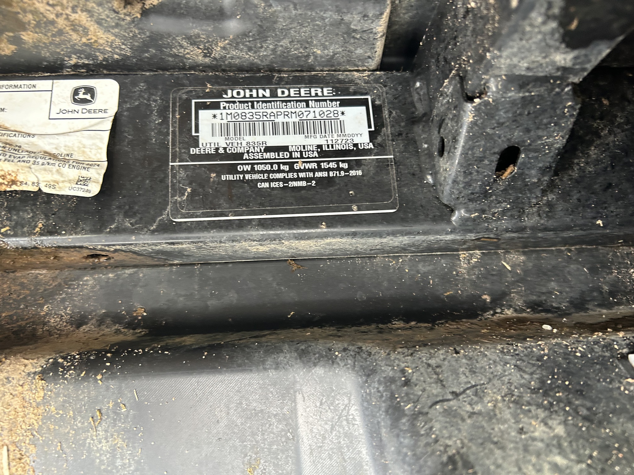  2024 John Deere XUV 835R at Heritage Tractor in Rogersville, MO