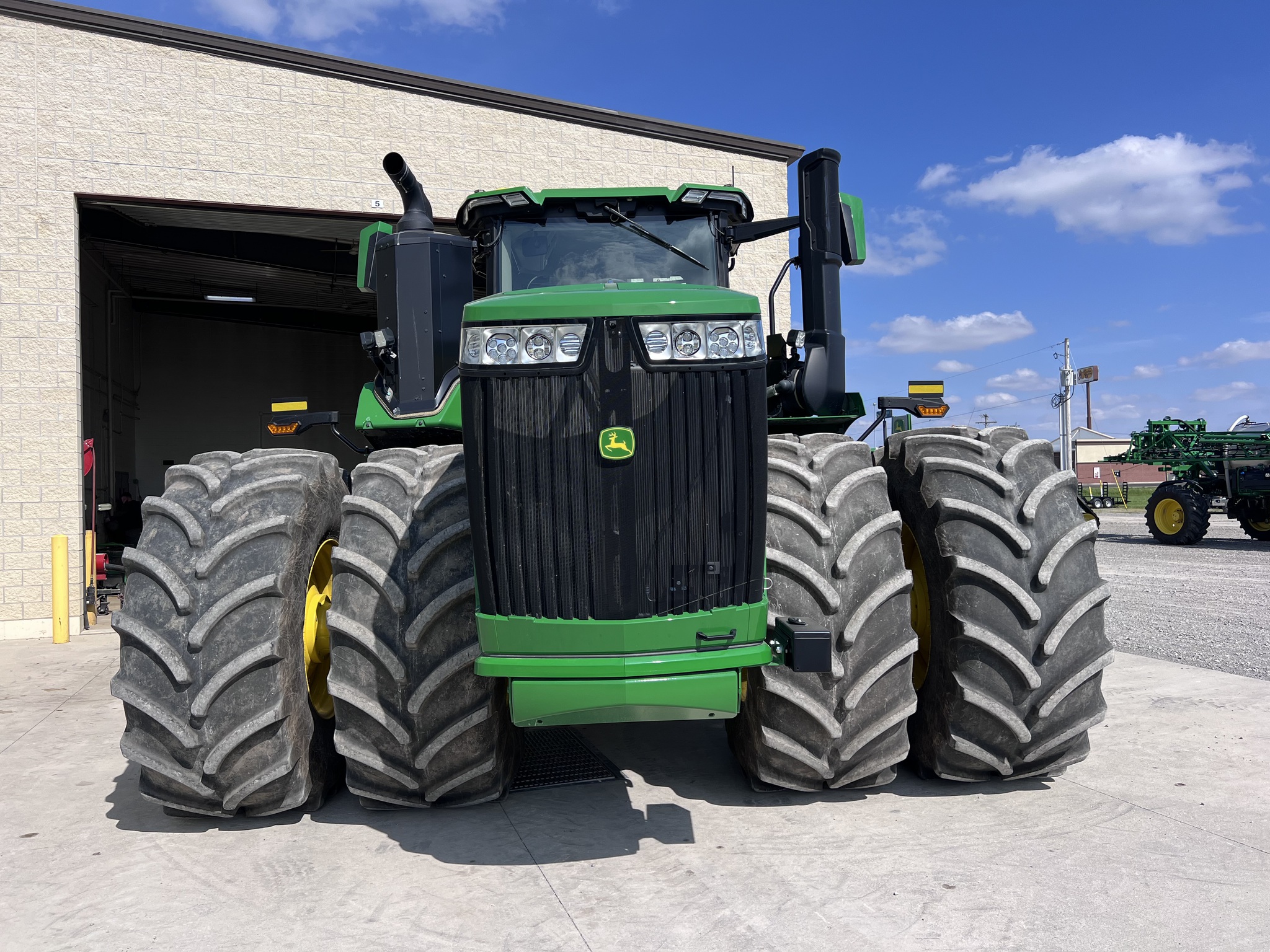 2024 John Deere 9R 590 Image 4