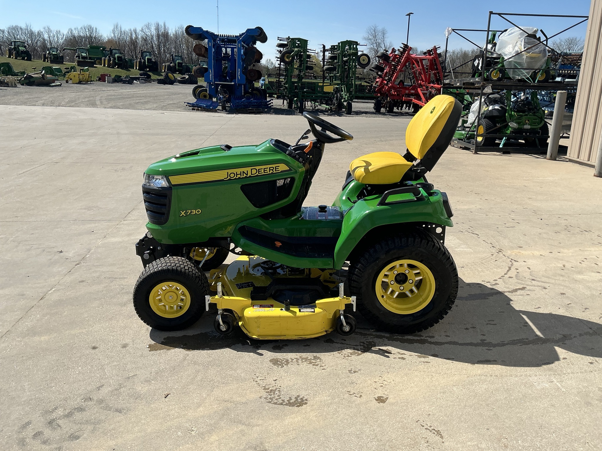 2021 John Deere X730 Image 3