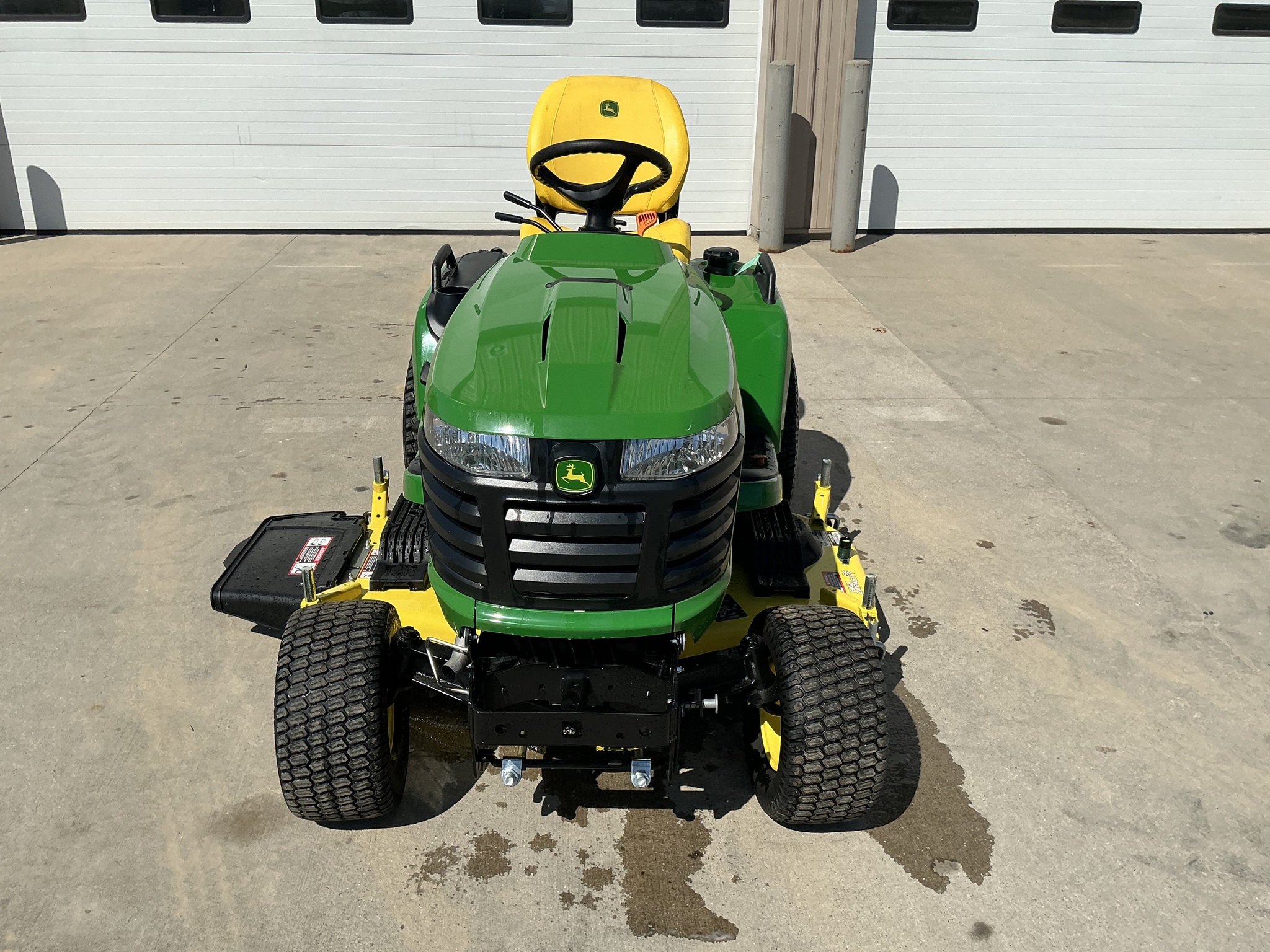 2021 John Deere X730 Image 8
