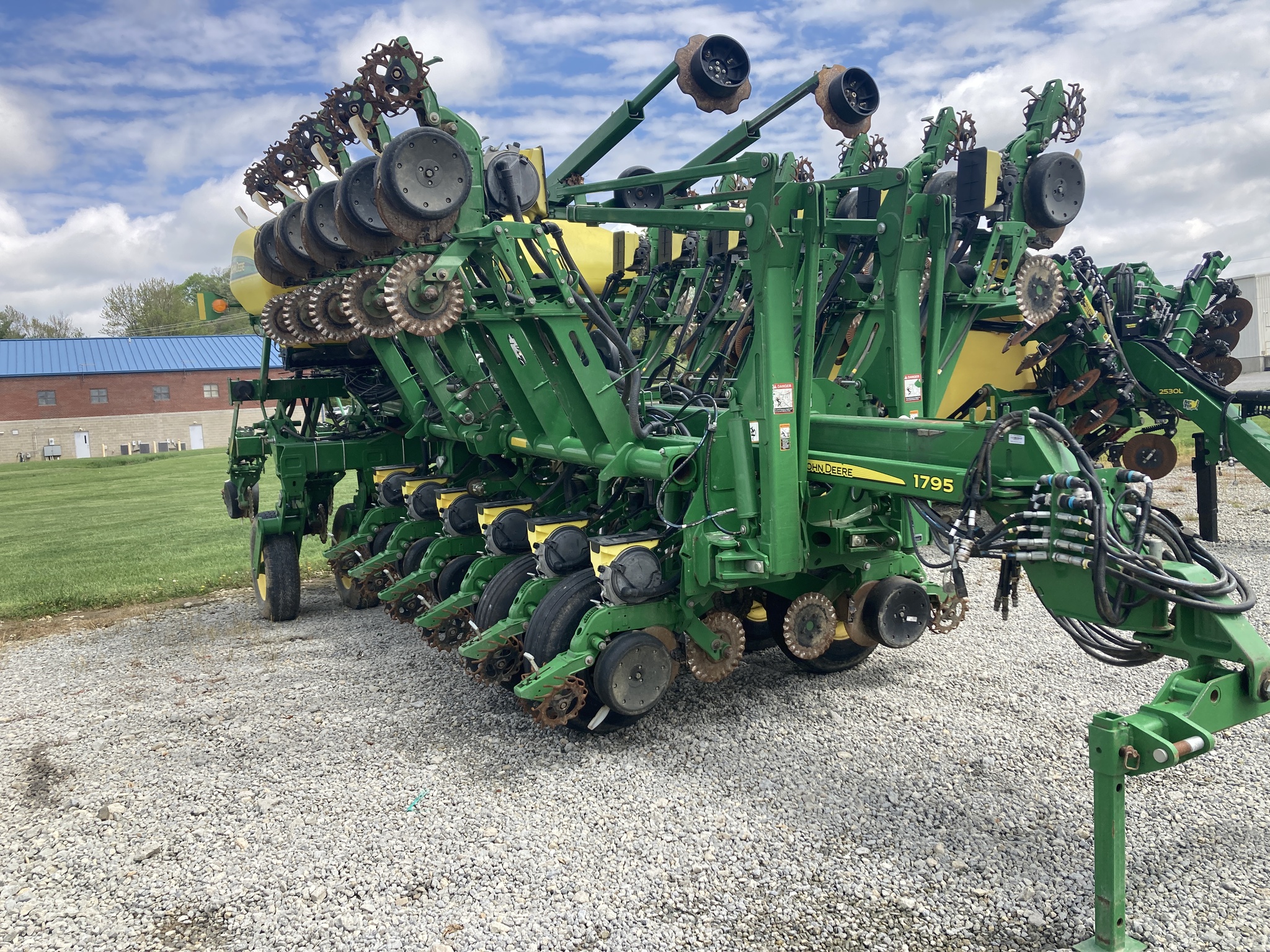 2015 John Deere 1795 Image 2