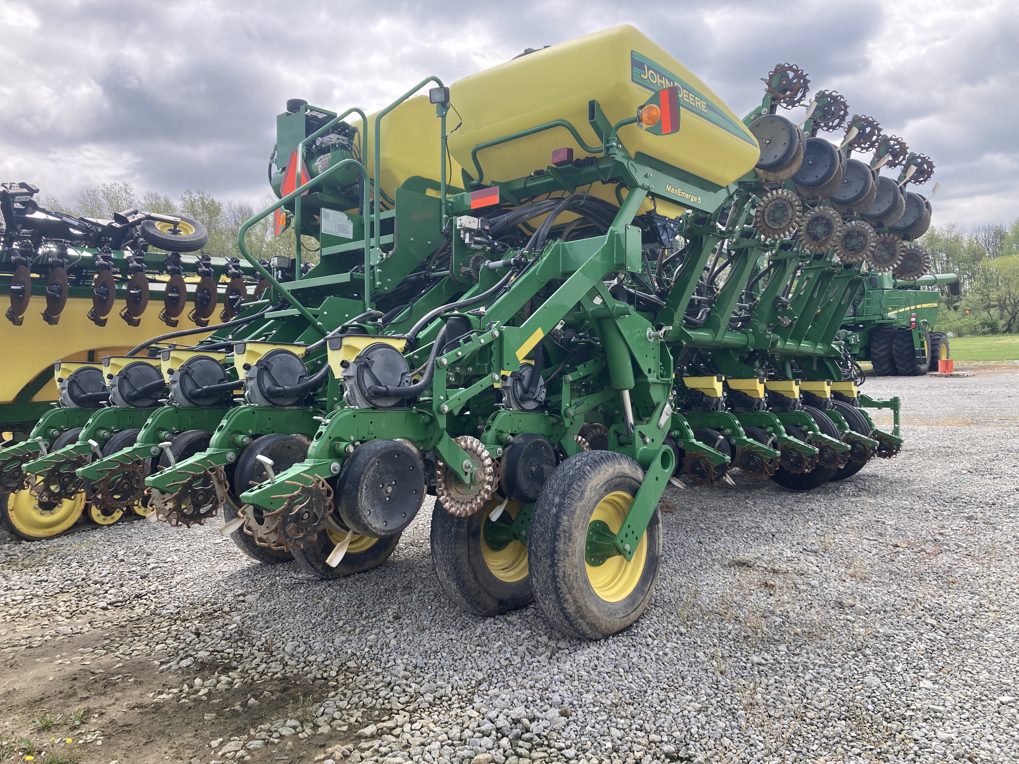 2015 John Deere 1795 Image 3