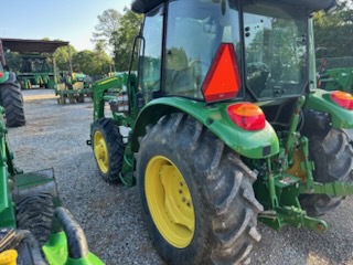 2018 John Deere 5055E Photo 3