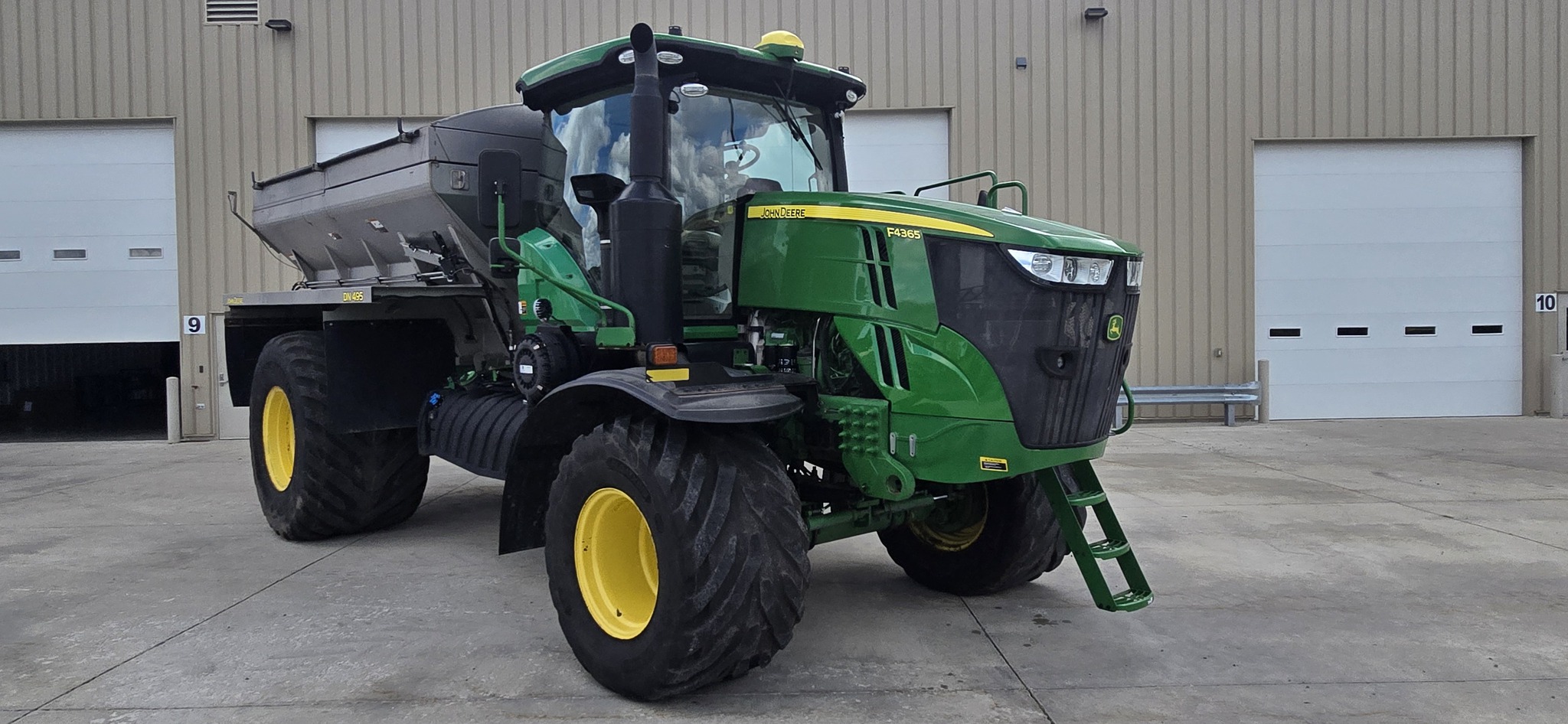 2021 John Deere F4365 Image 1