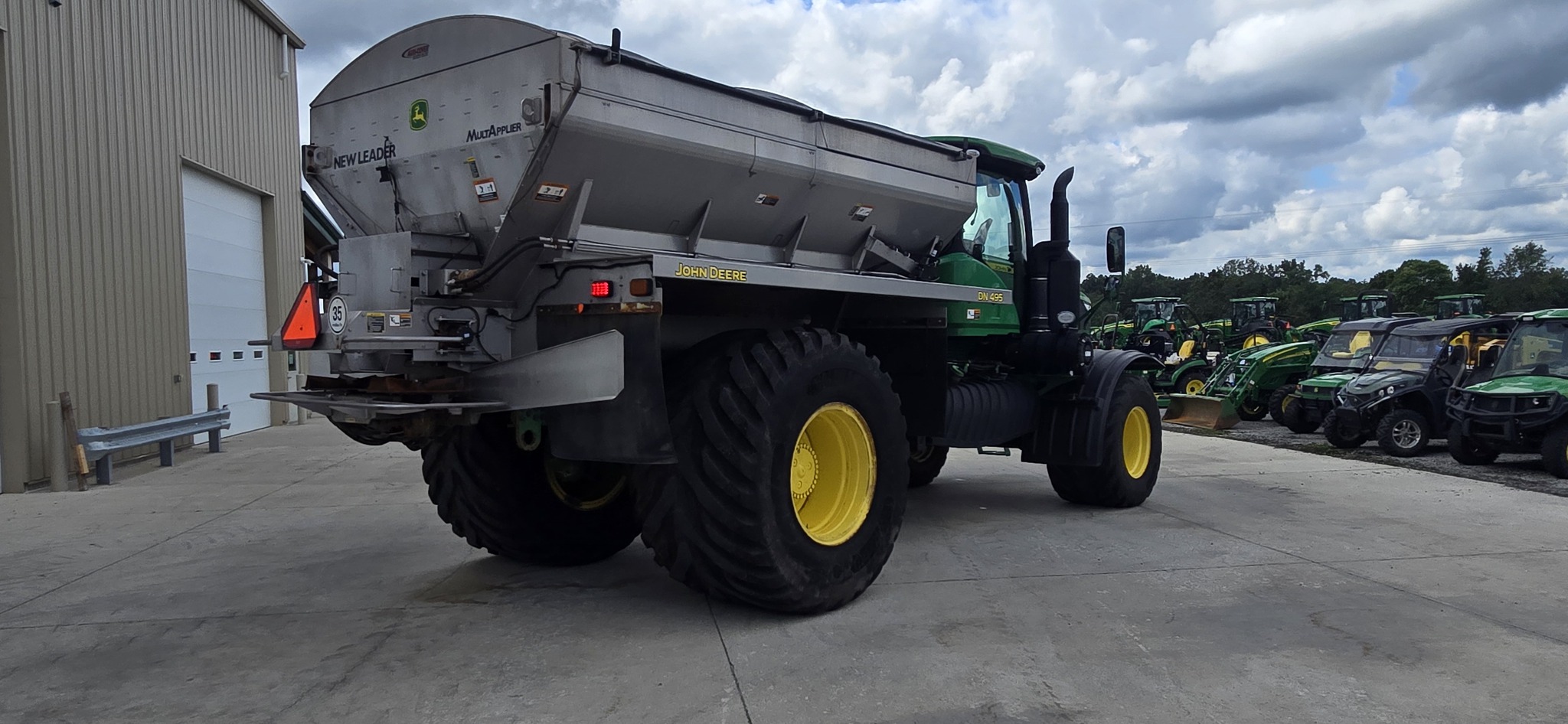 2021 John Deere F4365 Image 5