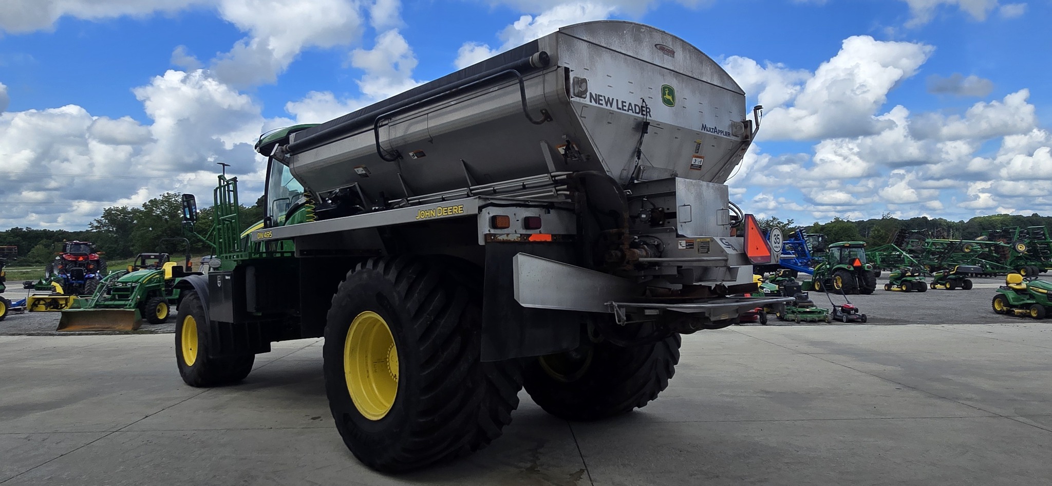 2021 John Deere F4365 Image 8