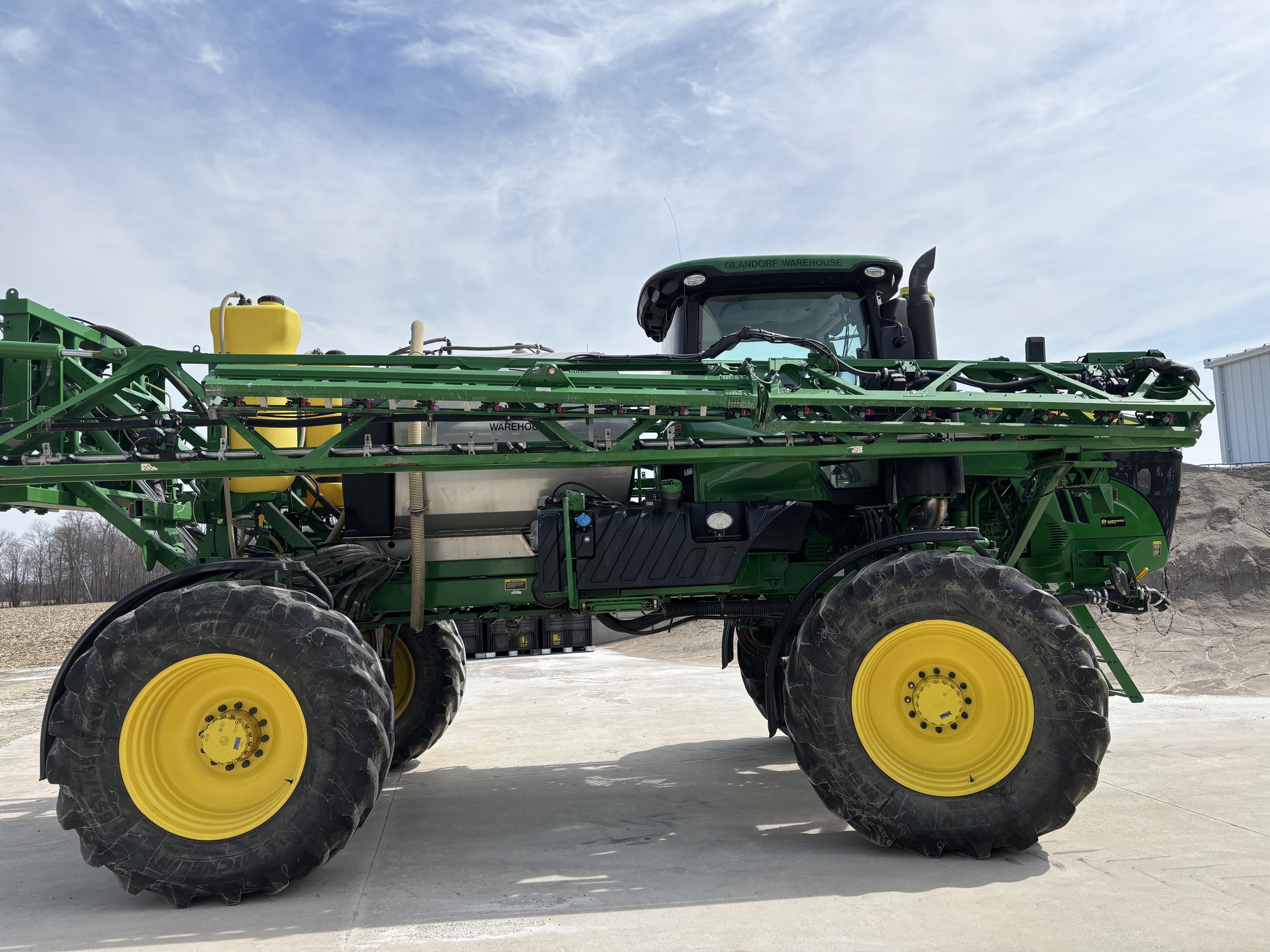 2021 John Deere R4038 Image 11
