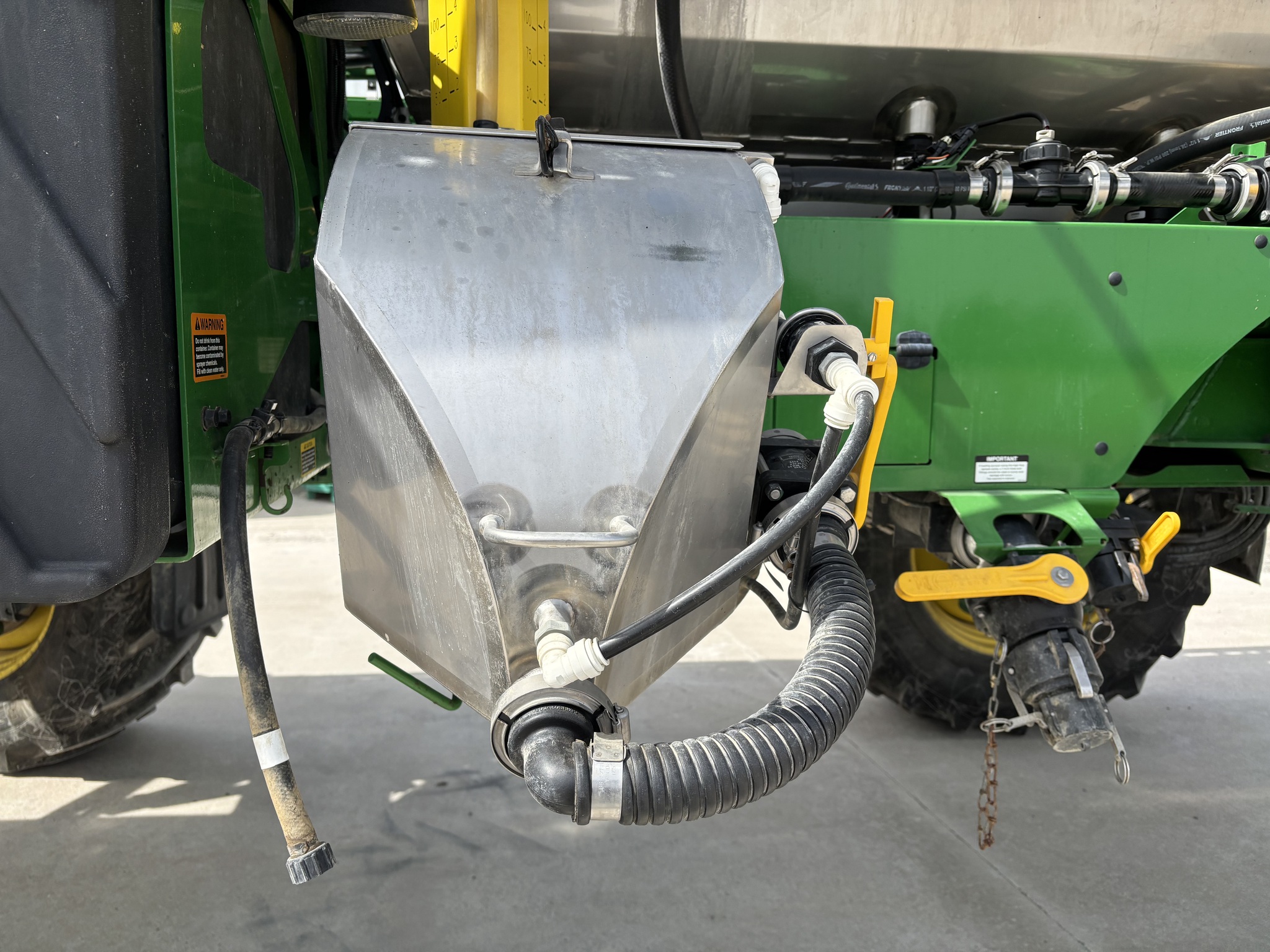 2021 John Deere R4038 Image 13
