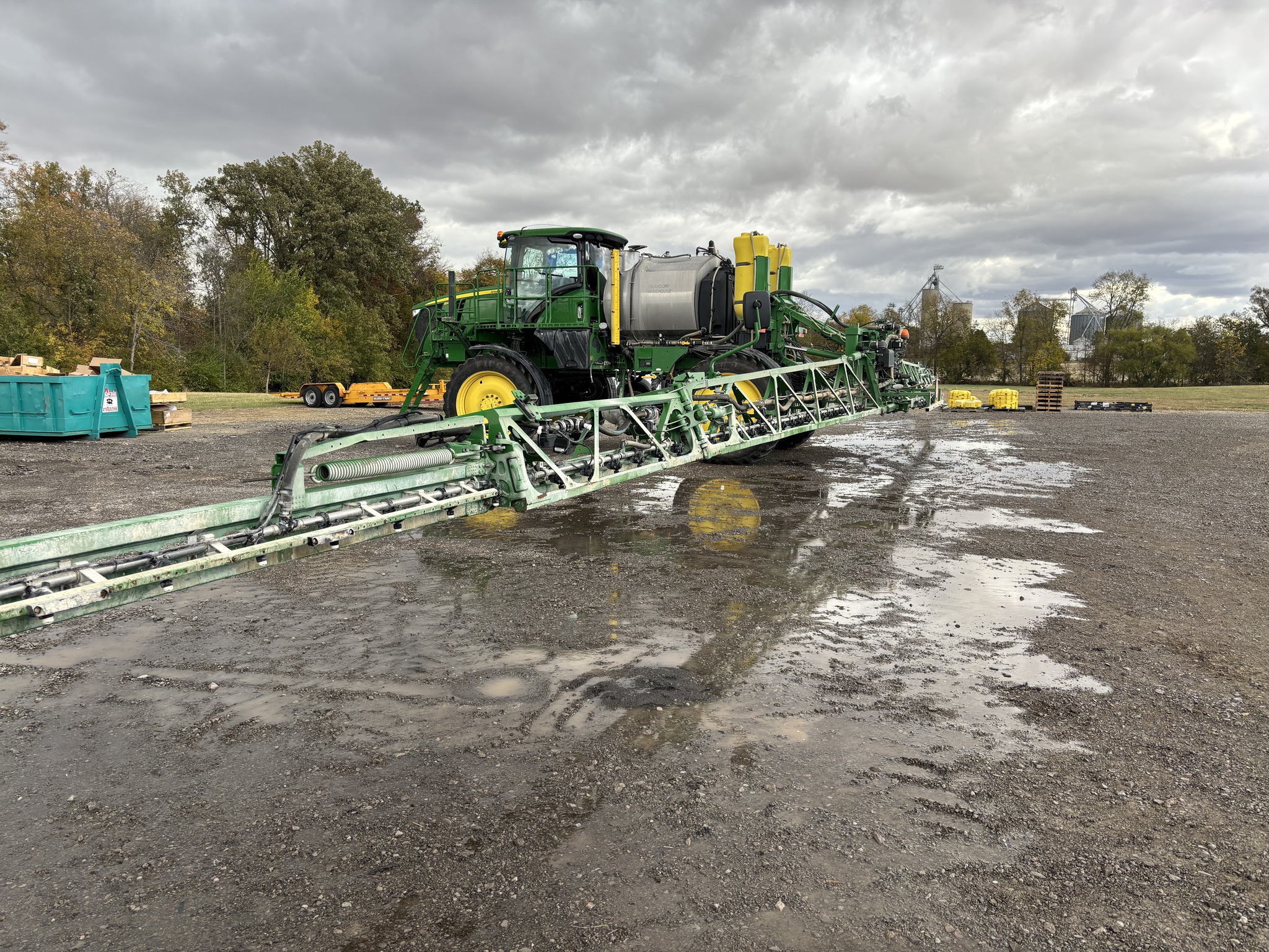 2021 John Deere R4038 Image 19