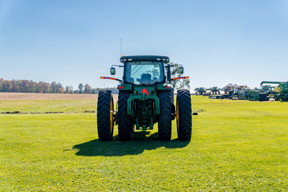 Used 2012 John Deere 8285R Row Crop Tractors at Koenig Equipment in Anna, OH - Photo3