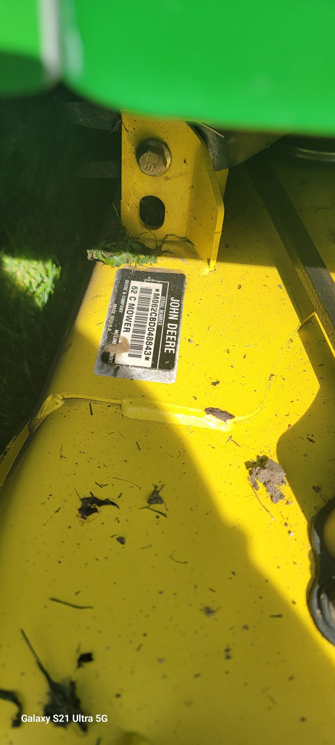 2004 John Deere X485 Image 10