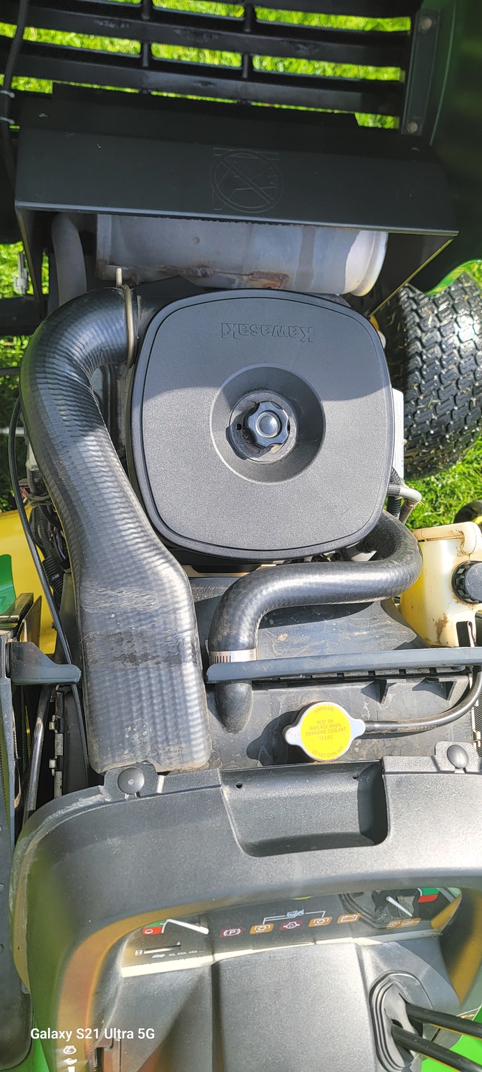 2004 John Deere X485 Image 11