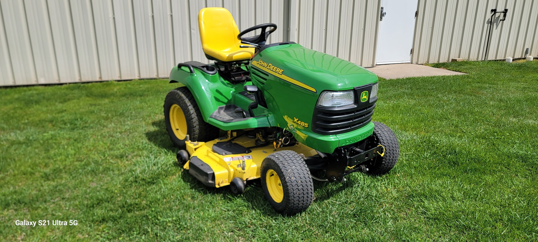 2004 John Deere X485 Image 1