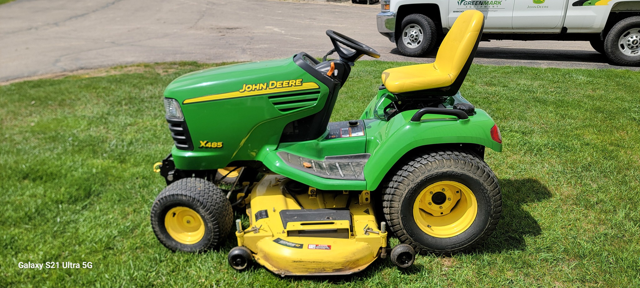 2004 John Deere X485 Image 4