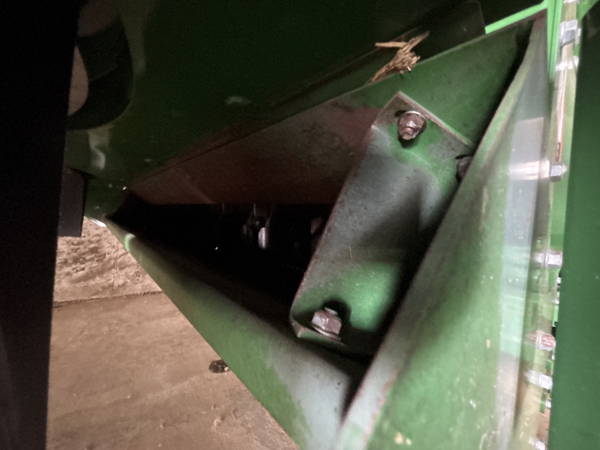 Used 2017 John Deere S680 Combines at Koenig Equipment in Oxford, OH - PhotoXL10