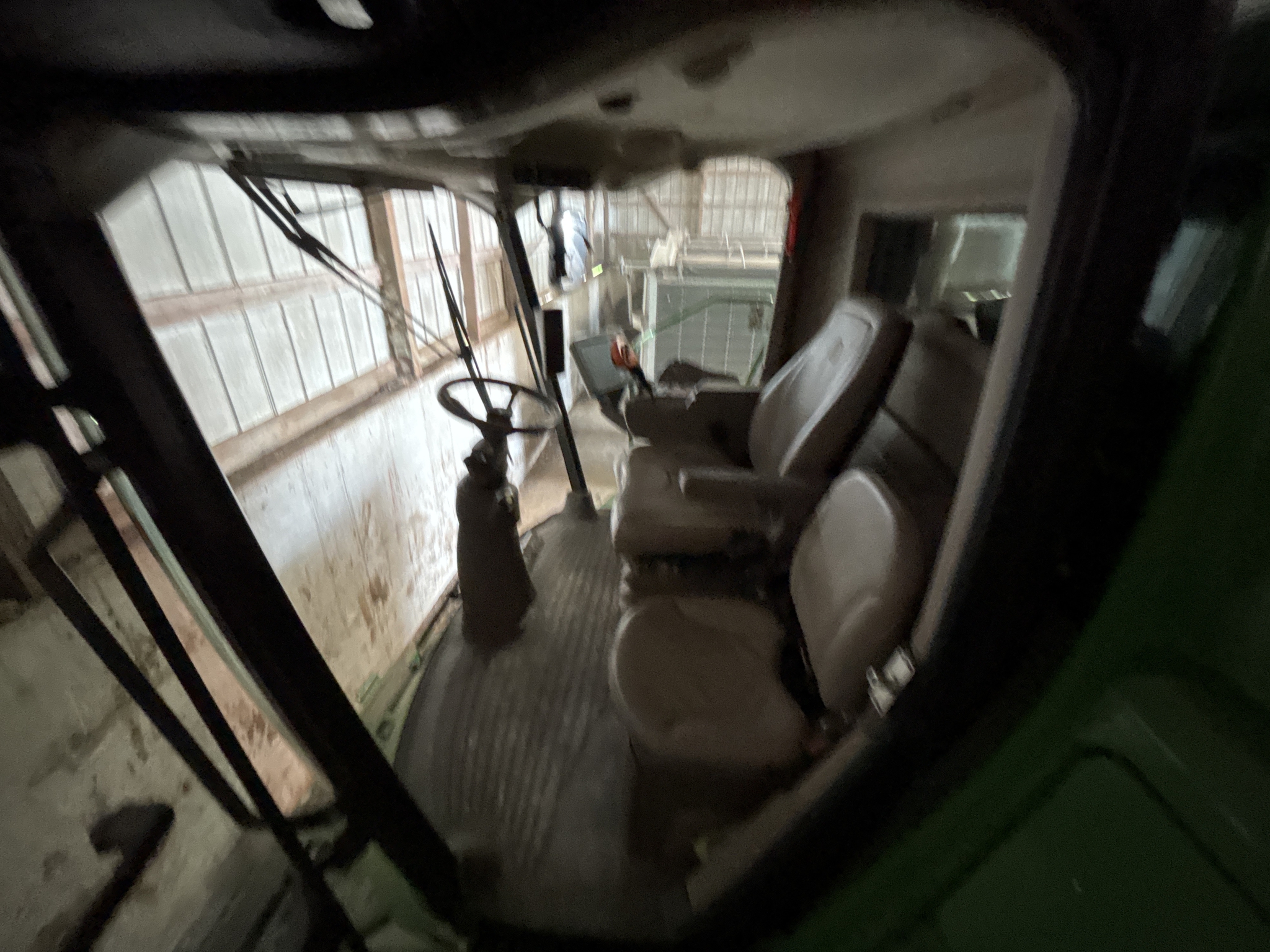 Used 2017 John Deere S680 Combines at Koenig Equipment in Oxford, OH - PhotoXL6