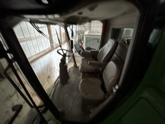 Used 2017 John Deere S680 Combines at Koenig Equipment in Oxford, OH - Photo6