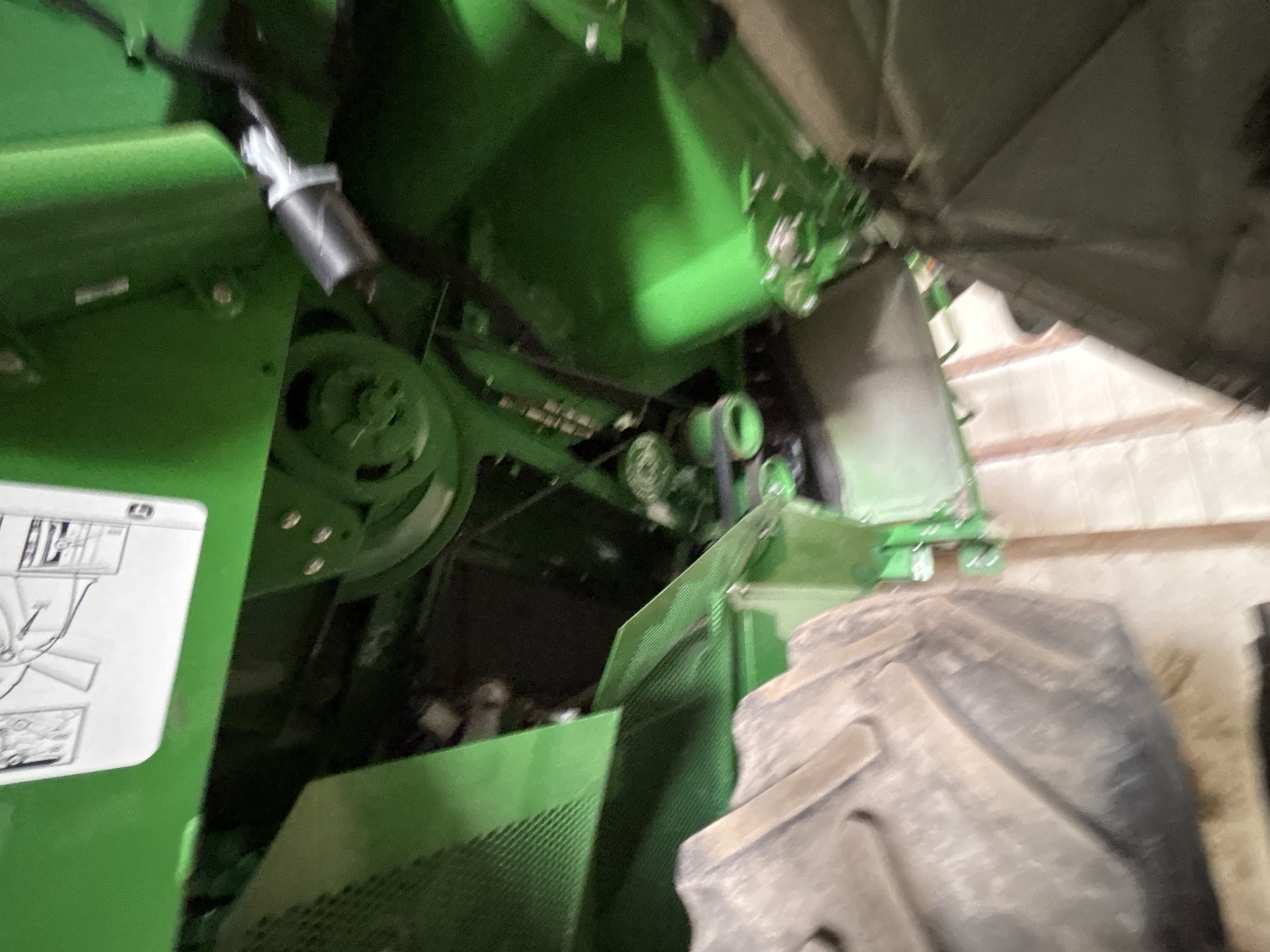 Used 2017 John Deere S680 Combines at Koenig Equipment in Oxford, OH - PhotoXL15