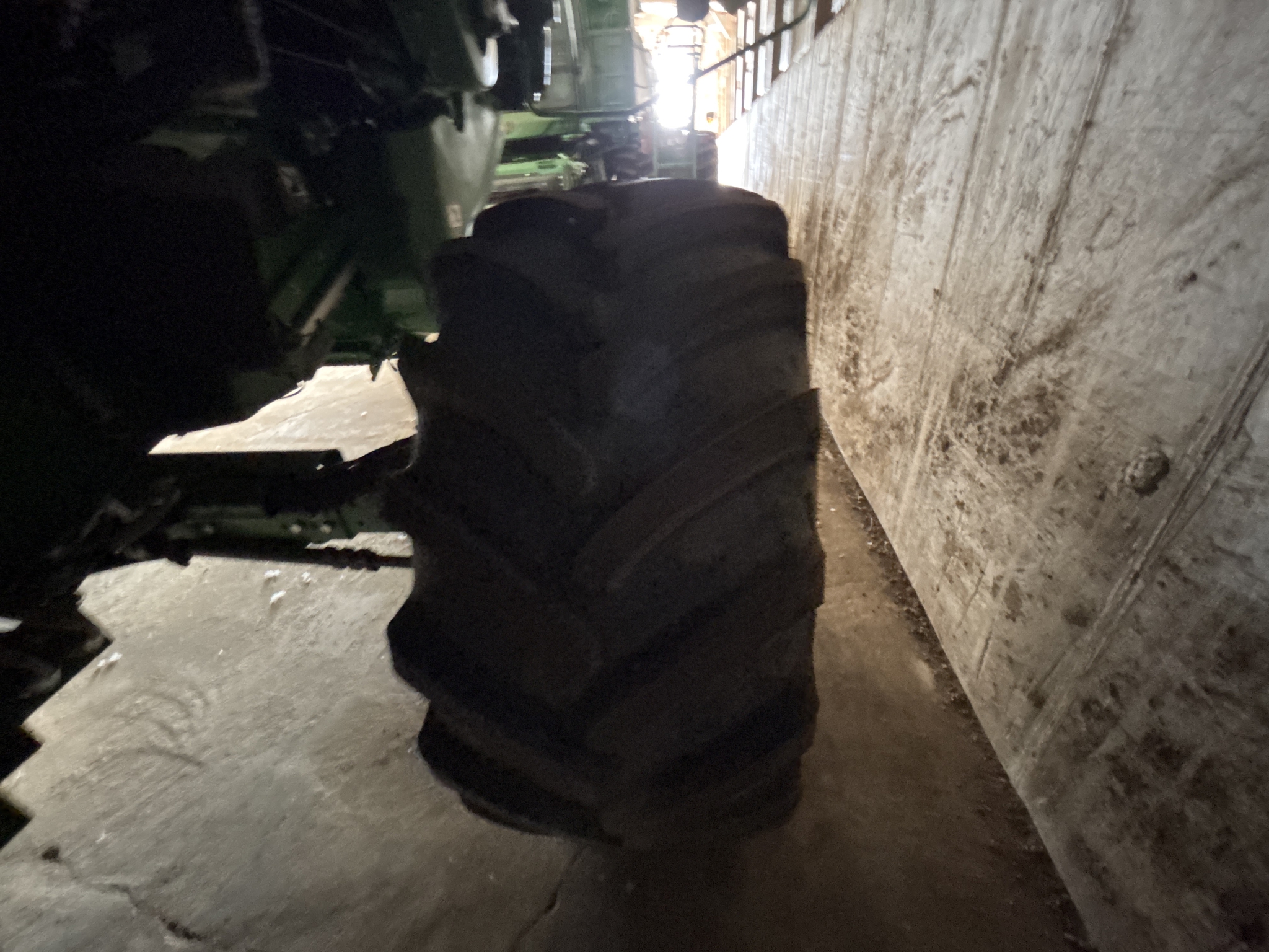 Used 2017 John Deere S680 Combines at Koenig Equipment in Oxford, OH - PhotoXL17