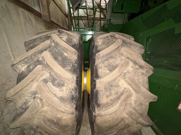 Used 2017 John Deere S680 Combines at Koenig Equipment in Oxford, OH - Photo24