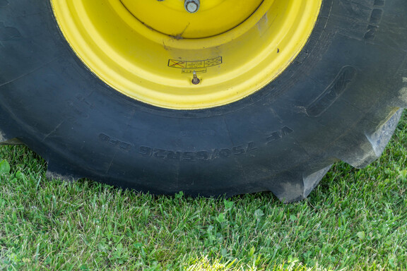 Used 2017 John Deere S680 Combines at Koenig Equipment in Anna, OH - Photo11