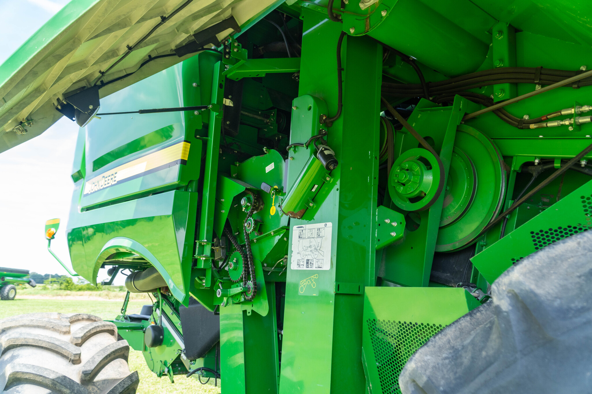 Used 2017 John Deere S680 Combines at Koenig Equipment in Anna, OH - PhotoXL18