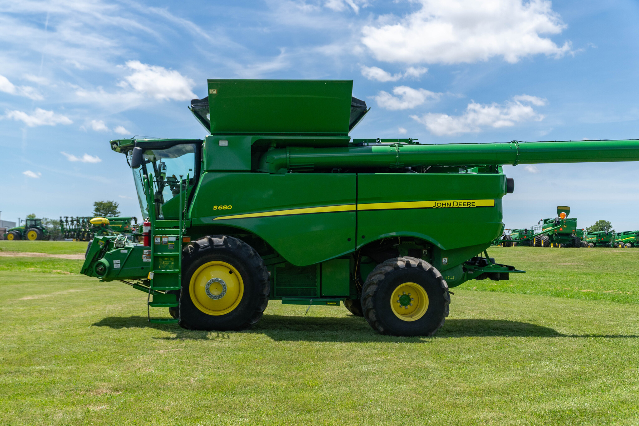 Used 2017 John Deere S680 Combines at Koenig Equipment in Anna, OH - PhotoXL1