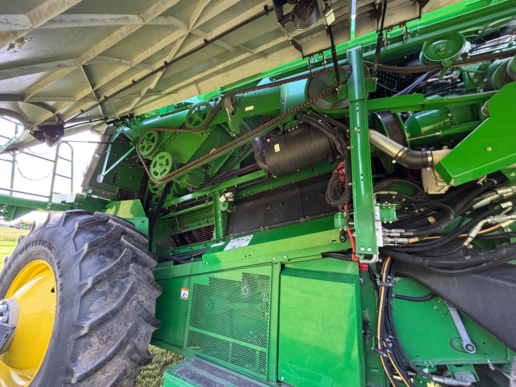 Used 2017 John Deere S680 Combines at Koenig Equipment in Anna, OH - PhotoXL28