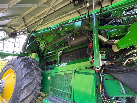 Used 2017 John Deere S680 Combines at Koenig Equipment in Anna, OH - Photo28