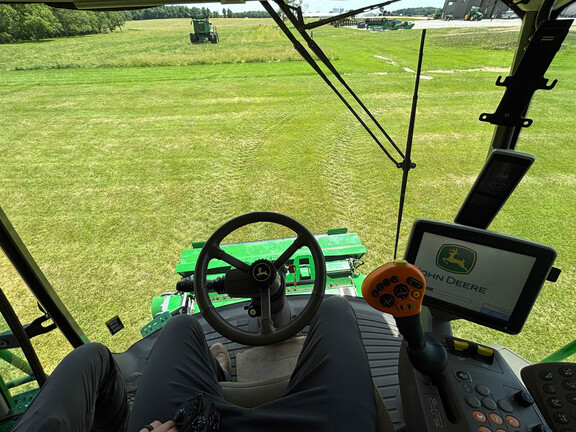 Used 2017 John Deere S680 Combines at Koenig Equipment in Anna, OH - Photo38