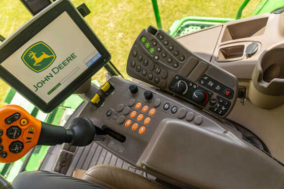 Used 2017 John Deere S680 Combines at Koenig Equipment in Anna, OH - Photo39